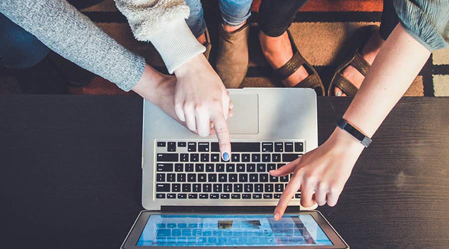 Reisebüro oder Onlineportal?